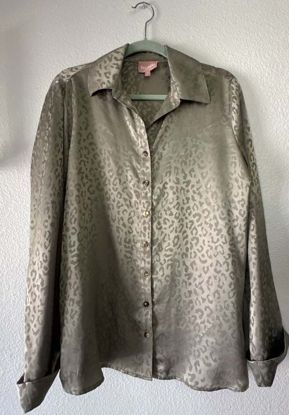 Show Me Your Mumu Satin Leopard Print Long Sleeve Button Down Shirt Size S